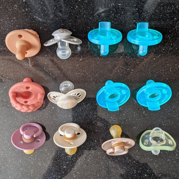 12-Pack of Binkies and Pacifiers for Multiple Ages! Avent, Itzy Ritzy and MORE! - Picture 1 of 8